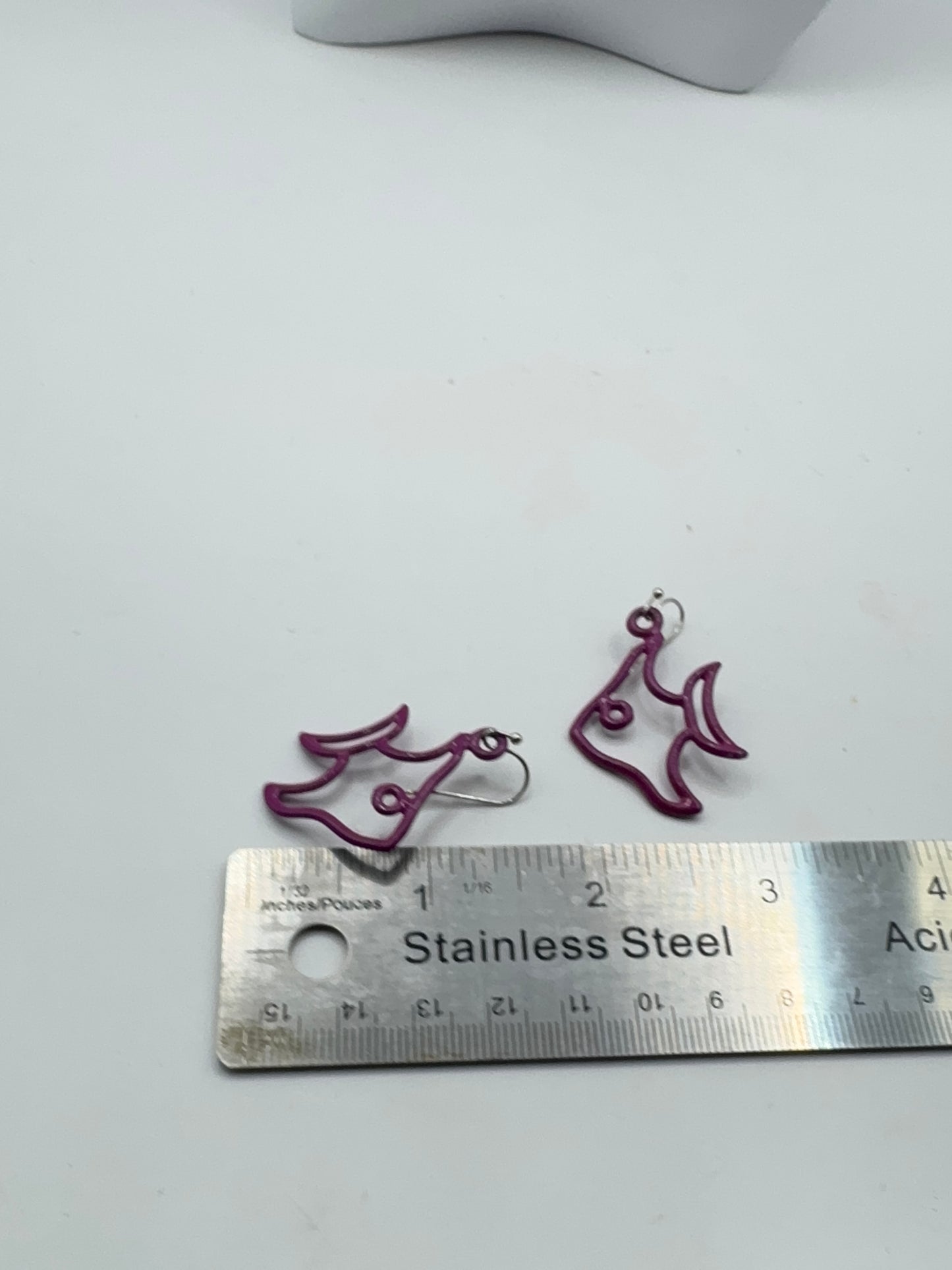 Vintage Purple Abstract Fish Earrings – Minimalist Retro Dangle Earrings