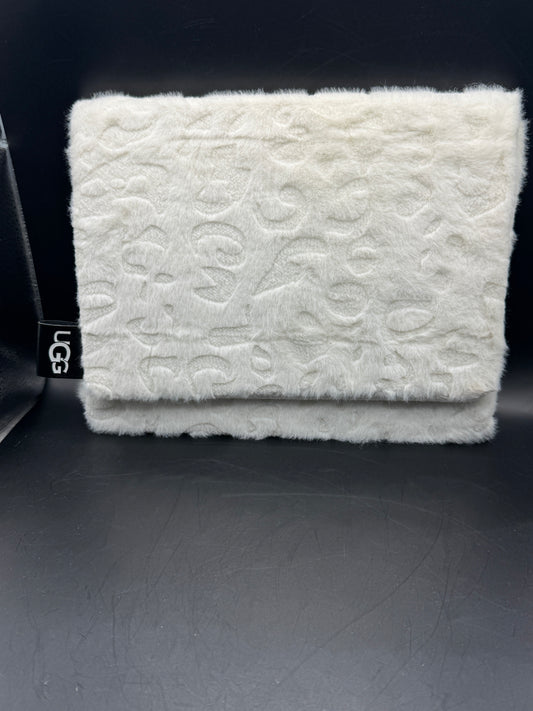 Vintage UGG Faux Fur Handbag – Embossed Logo Pattern Cream 11” x 9”