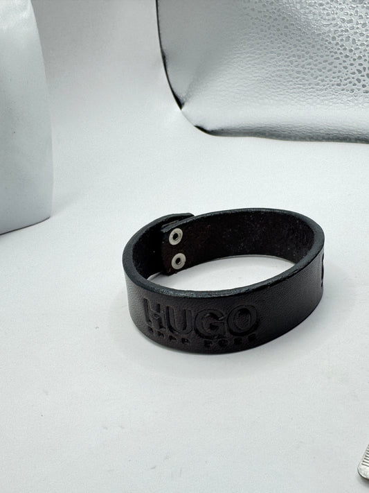 Vintage HUGO BOSS Genuine Leather Bracelet – Black Men’s Designer Wristband 8.5”