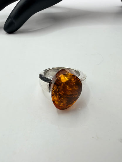 Amber Glow Oval Ring — Size 6.5