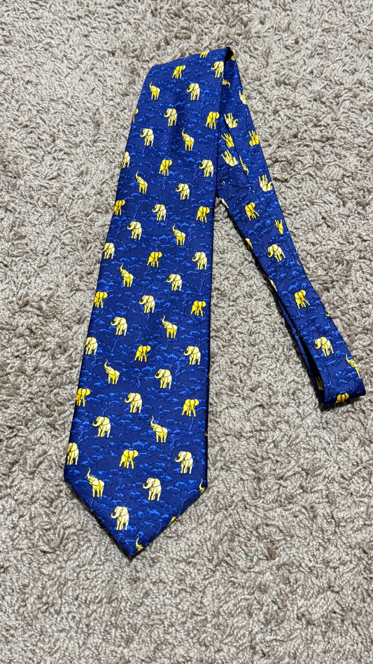 Vintage Into Africa 100% Silk Elephant Print Tie – Blue Safari Novelty Necktie 57” x 4”