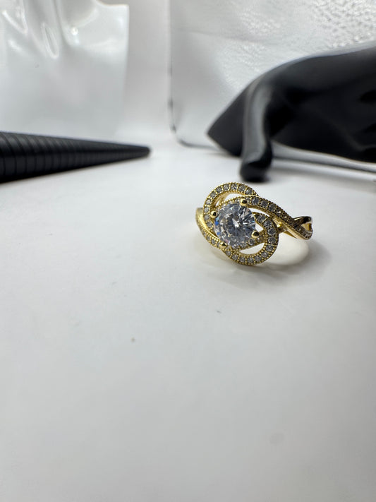 Beautiful Vintage Sterling Silver 925 Gold-Plated Ring – Size 7, Excellent Condition