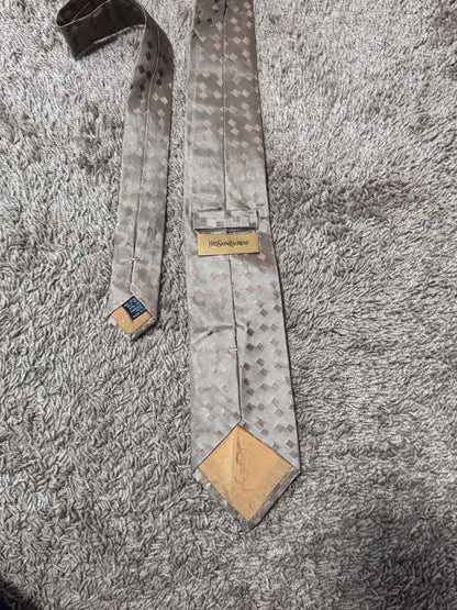 Vintage YSL Yves Saint Laurent 100% Silk Tie, 56” x 3.5” – Excellent Condition