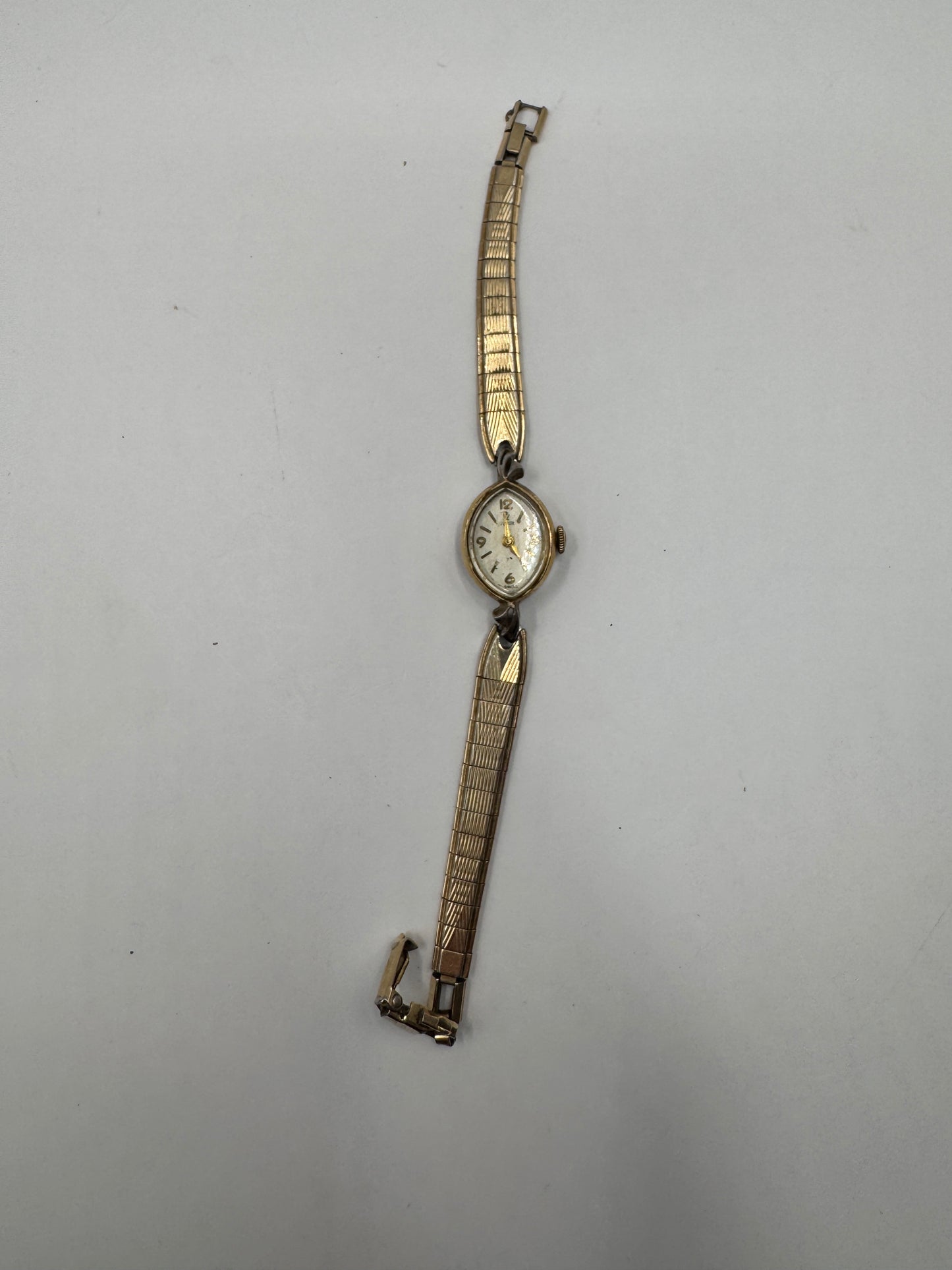 Vintage Tudor Mechanical Women’s Watch – Gold-Tone, Not Working