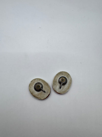 Vintage Victorian Porcelain Clip-On Earrings – Hand-Painted Romantic Scene