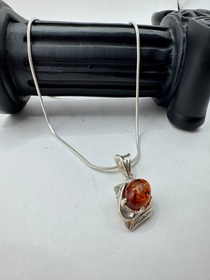 Sterling Silver Amber Pendant Necklace 17”