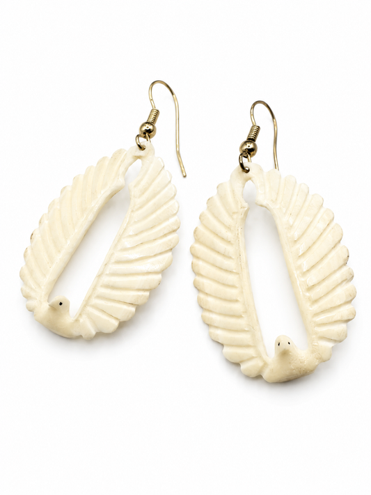 Vintage Ivory-Tone Carved Bird Earrings