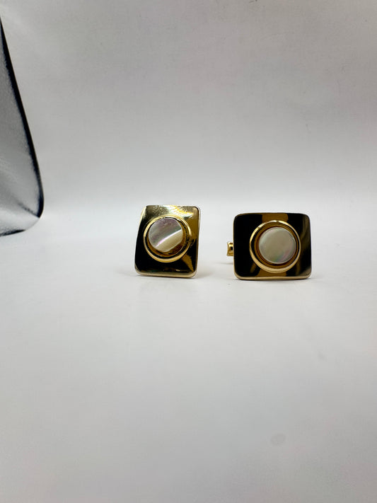 Vintage Gold-Tone Cuff with Mother of Pearl – Excellent Condition