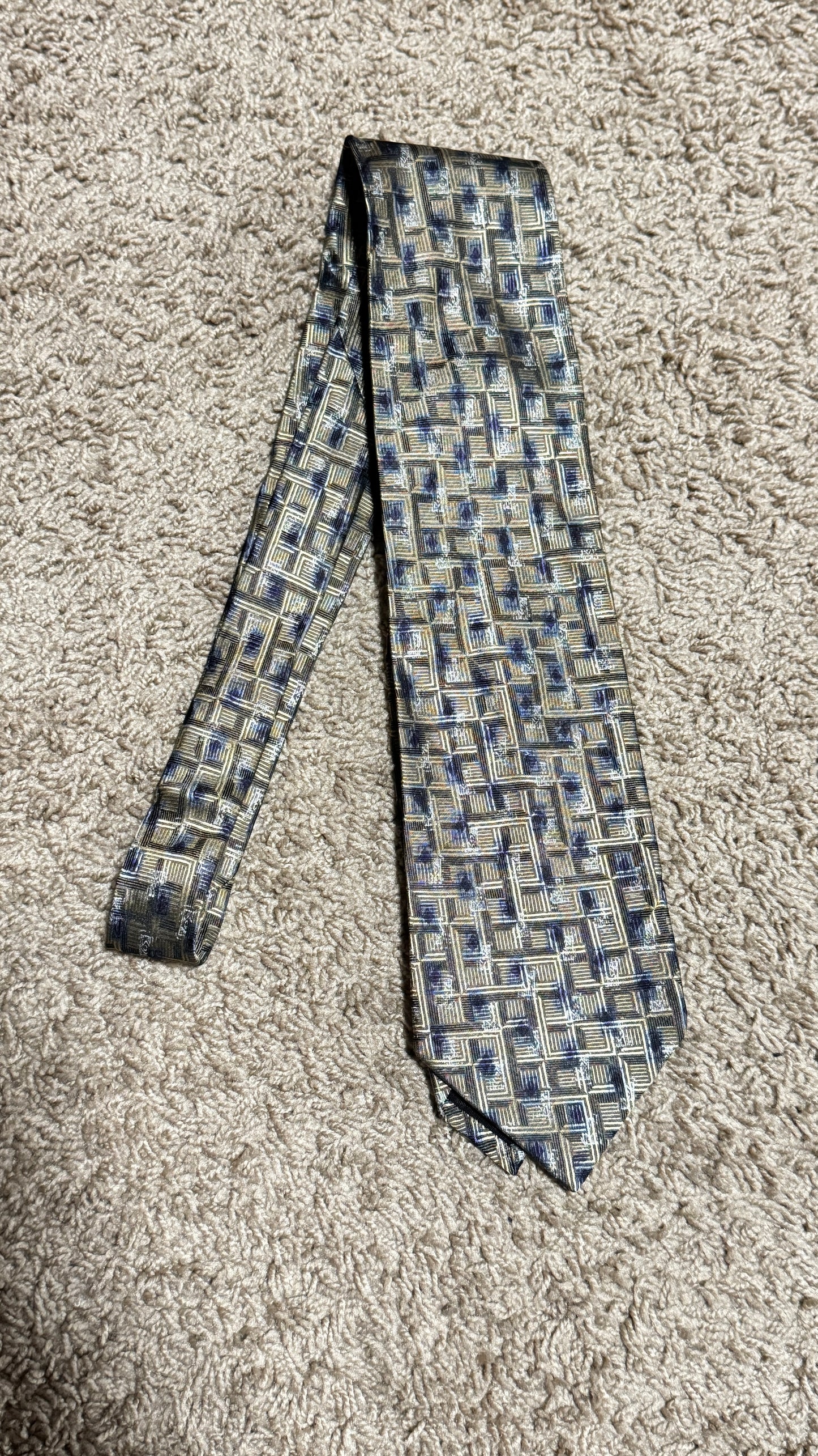 Vintage Taziano Milano Tie – Geometric Pattern, 100% Silk, Made in Italy, 58”