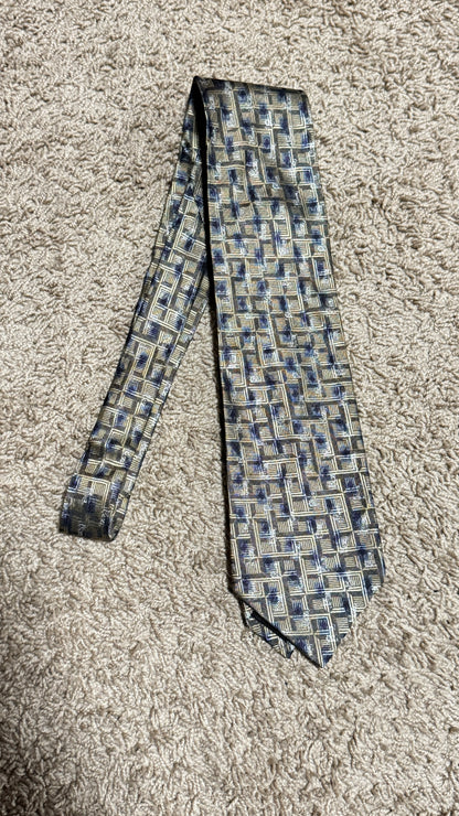 Vintage Taziano Milano Tie – Geometric Pattern, 100% Silk, Made in Italy, 58”