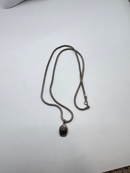 Vintage Heavy Sterling Silver Hat Pendant Necklace – Excellent Condition