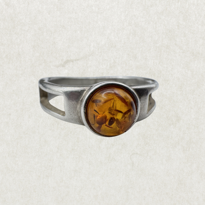 Silver 925 Round Amber Cutout Ring Size 6