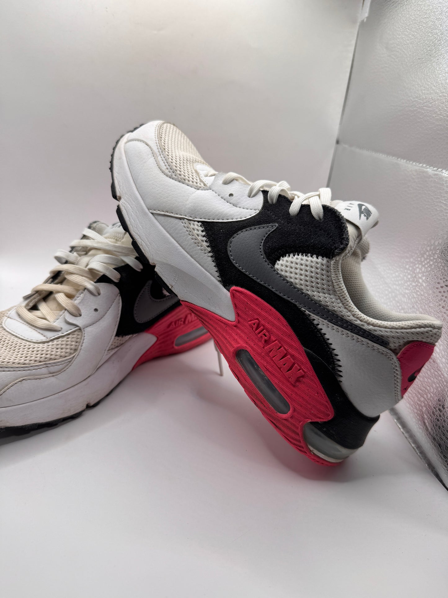 Women’s Nike Air Max Sneakers – White/Black/Pink – Size US 9 – Used