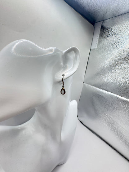 Elegant Sterling Silver & Mother of Pearl Drop Earrings – Excellent Condition