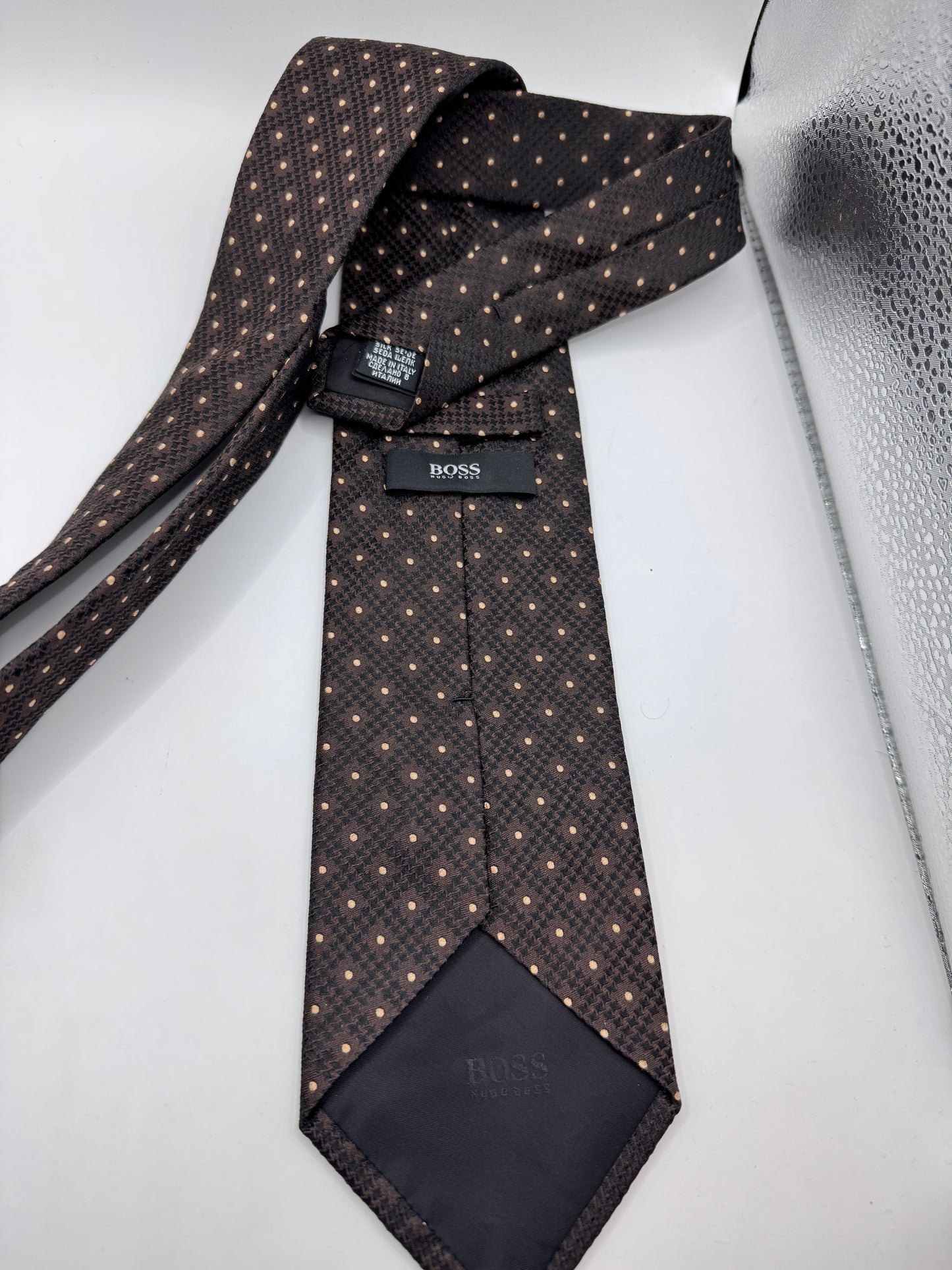 Vintage Hugo Boss Silk Tie – 100% Silk, Brown Microdot Pattern