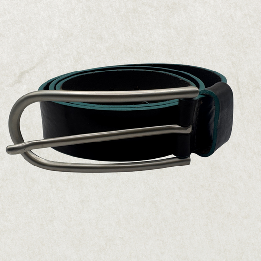 Vintage Danier Genuine Leather Belt – 45.5”