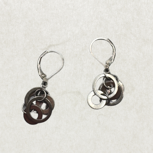 Vintage Sterling Silver Interlocking Circle Dangle Earrings – Excellent Condition