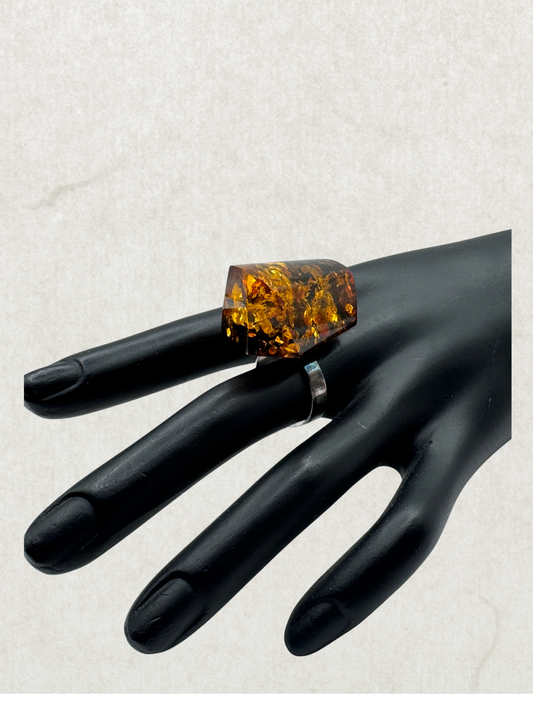 Vintage Sterling Silver Ring with Natural Amber Unique Inclusions Sz 9.5