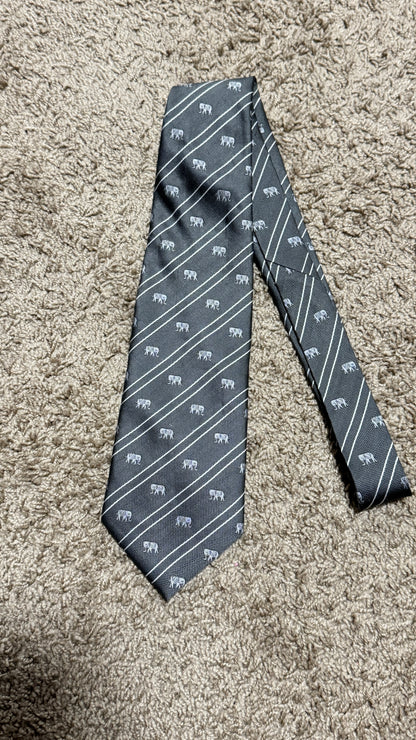 Vintage Firsite 100% Silk Elephant Stripe Tie – Gray Novelty Designer Necktie 56” x 4”