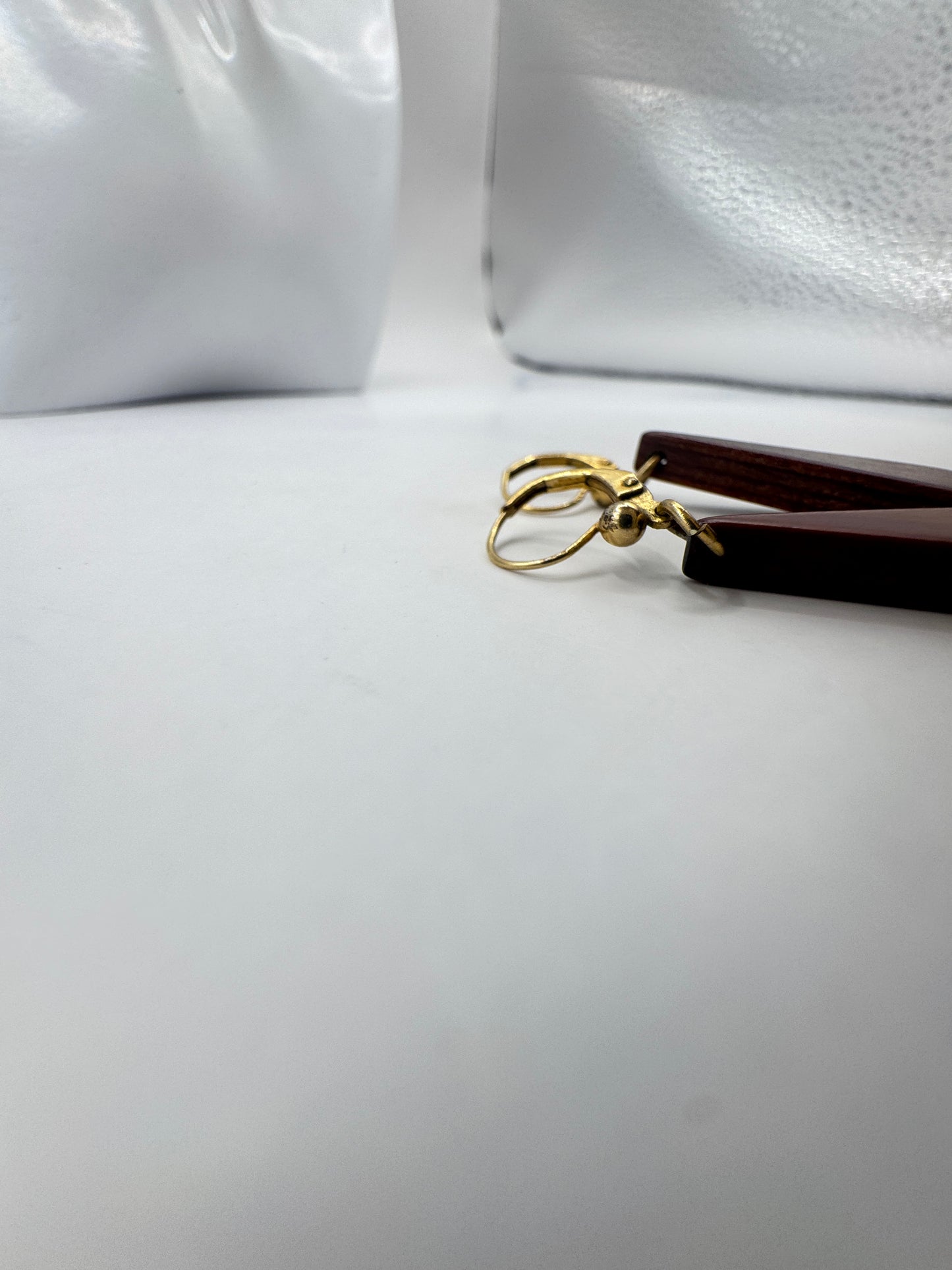 Vintage Red Wood Drop Earrings with 14K Gold Hooks – Excellent Condition