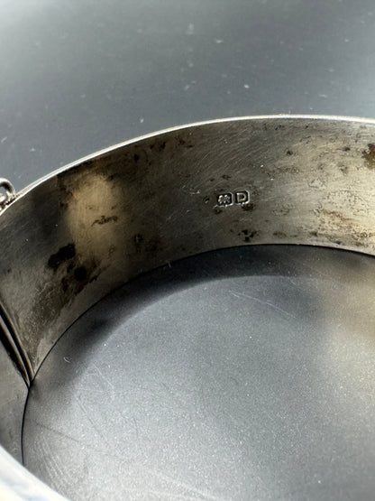 Antique Smith & Ewen Sterling Silver Bangle – Edinburgh 1909, Hand Engraved, Dated 1916
