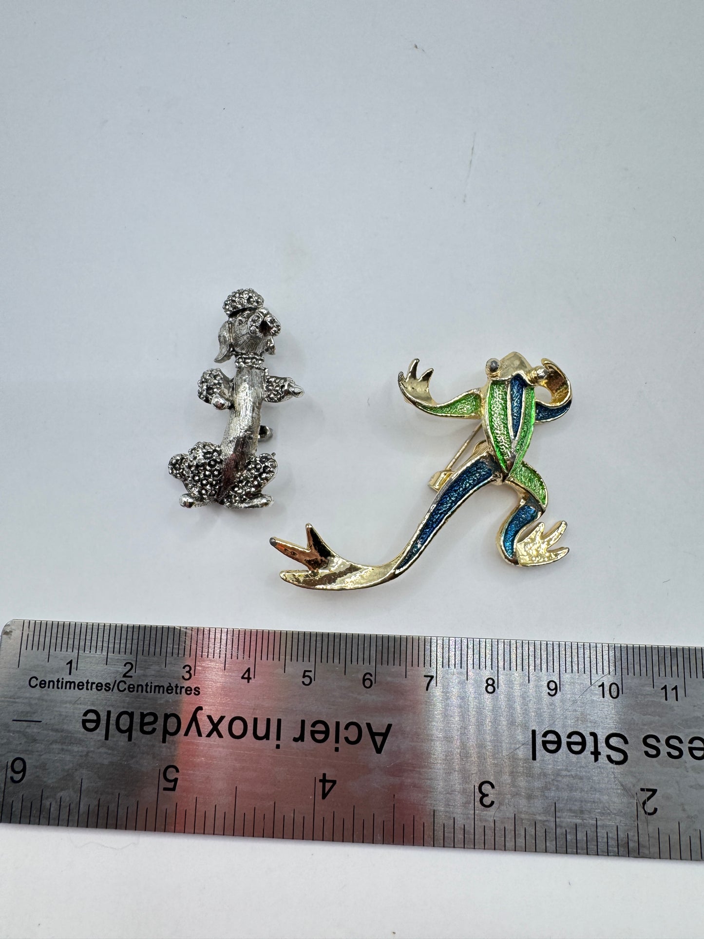 Gerry’s Poodle & Frog Brooch Set – Silver & Gold-Tone Metal Pins