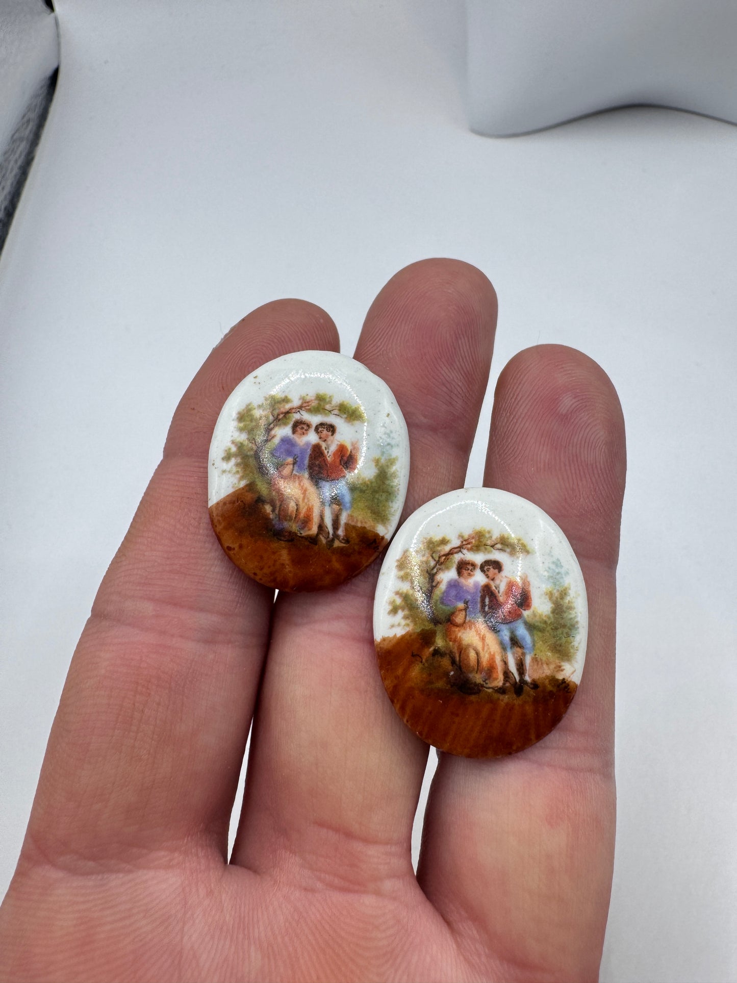 Vintage Victorian Porcelain Clip-On Earrings – Hand-Painted Romantic Scene