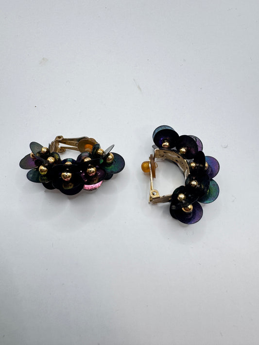 Vintage 80s Clip-On Earrings – Bold Retro Fashion
