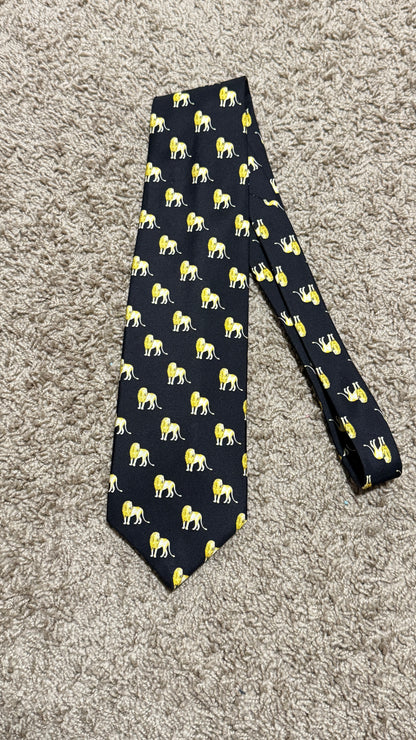 Vintage Into Africa Lion Print 100% Silk Tie – Novelty Animal Necktie 57” x 4”