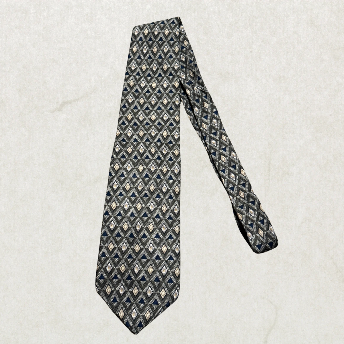 Vintage Pierre Cardin 100% Silk Tie – Geometric Diamond Pattern Designer Necktie Gray Blue Beige 58” x 4”