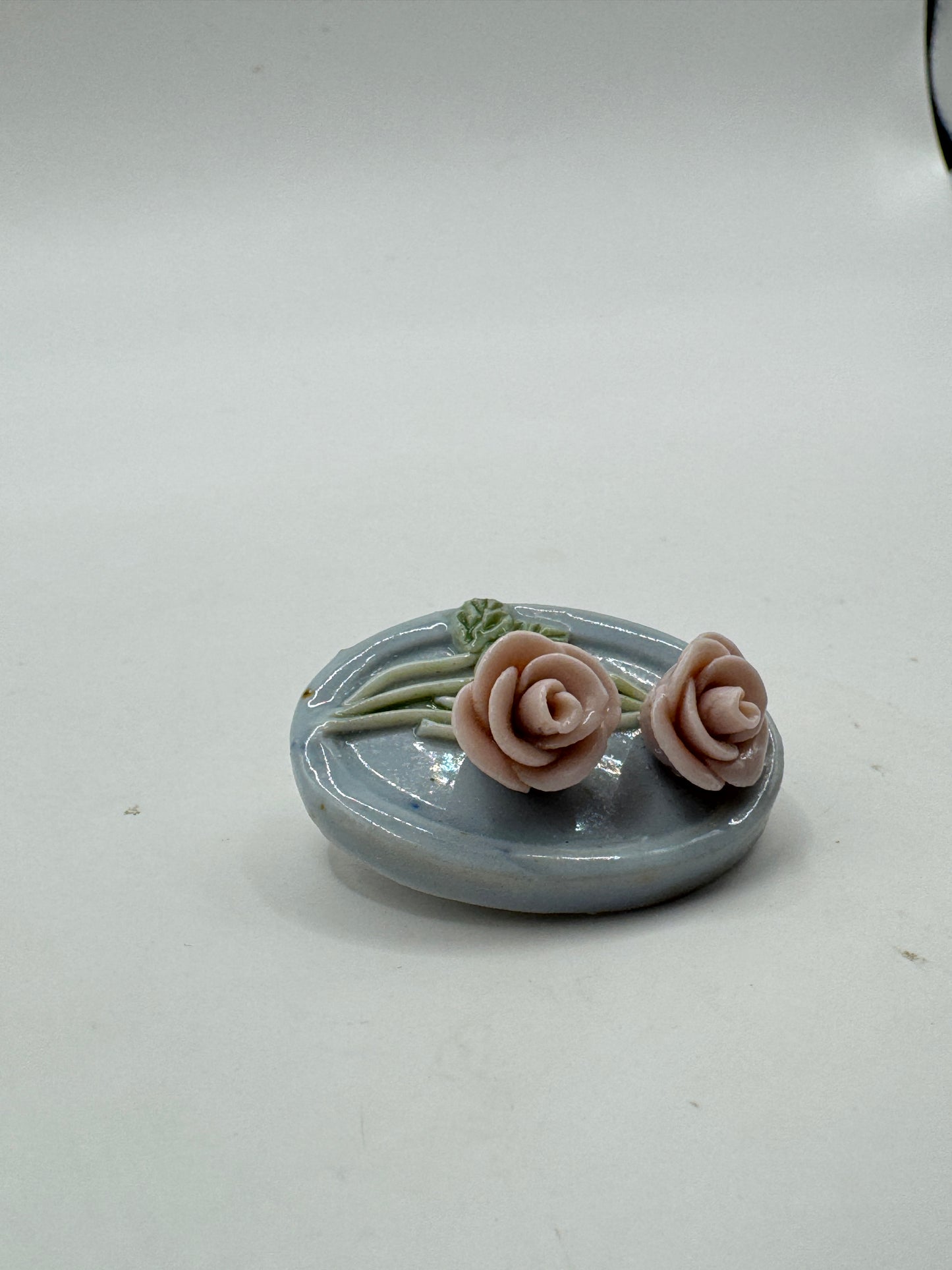 Vintage Handcrafted Porcelain Rose Brooch – Floral Ceramic Pin Signed “Marit” 3cm x 2cm
