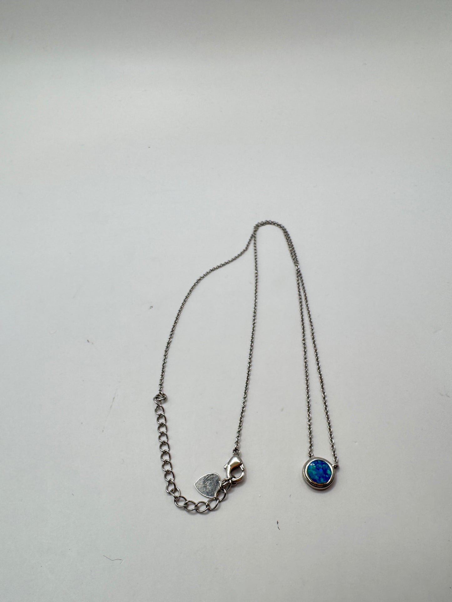 Vintage Sterling Silver Opal Necklace – Excellent Condition