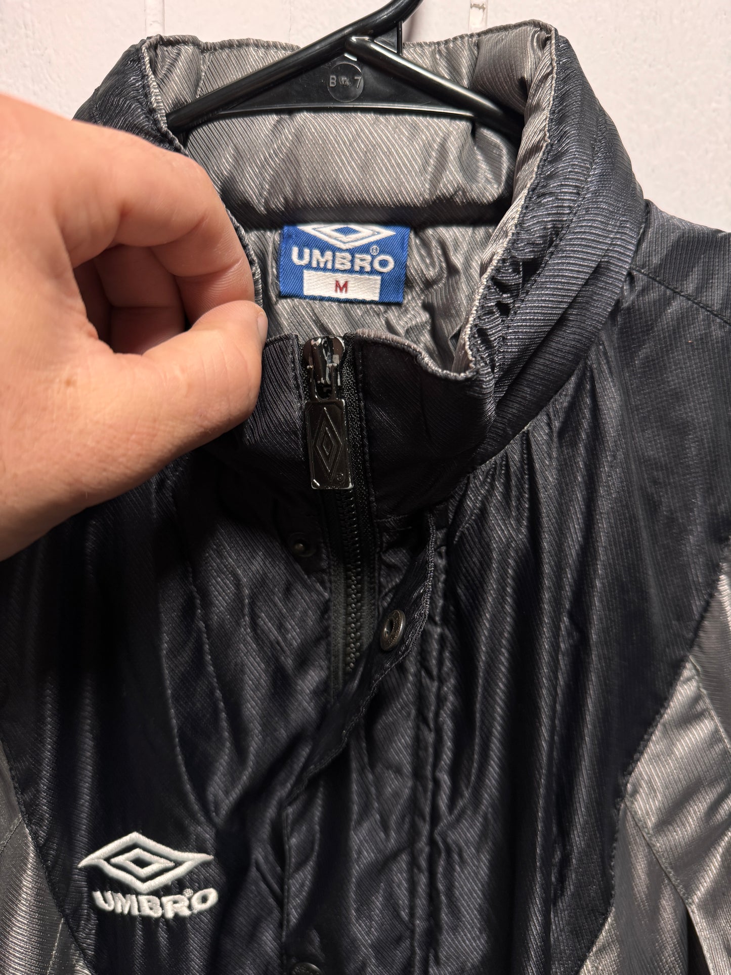 Umbro Pro Training Vintage 90s Football/Soccer Nylon Jacket – Size M