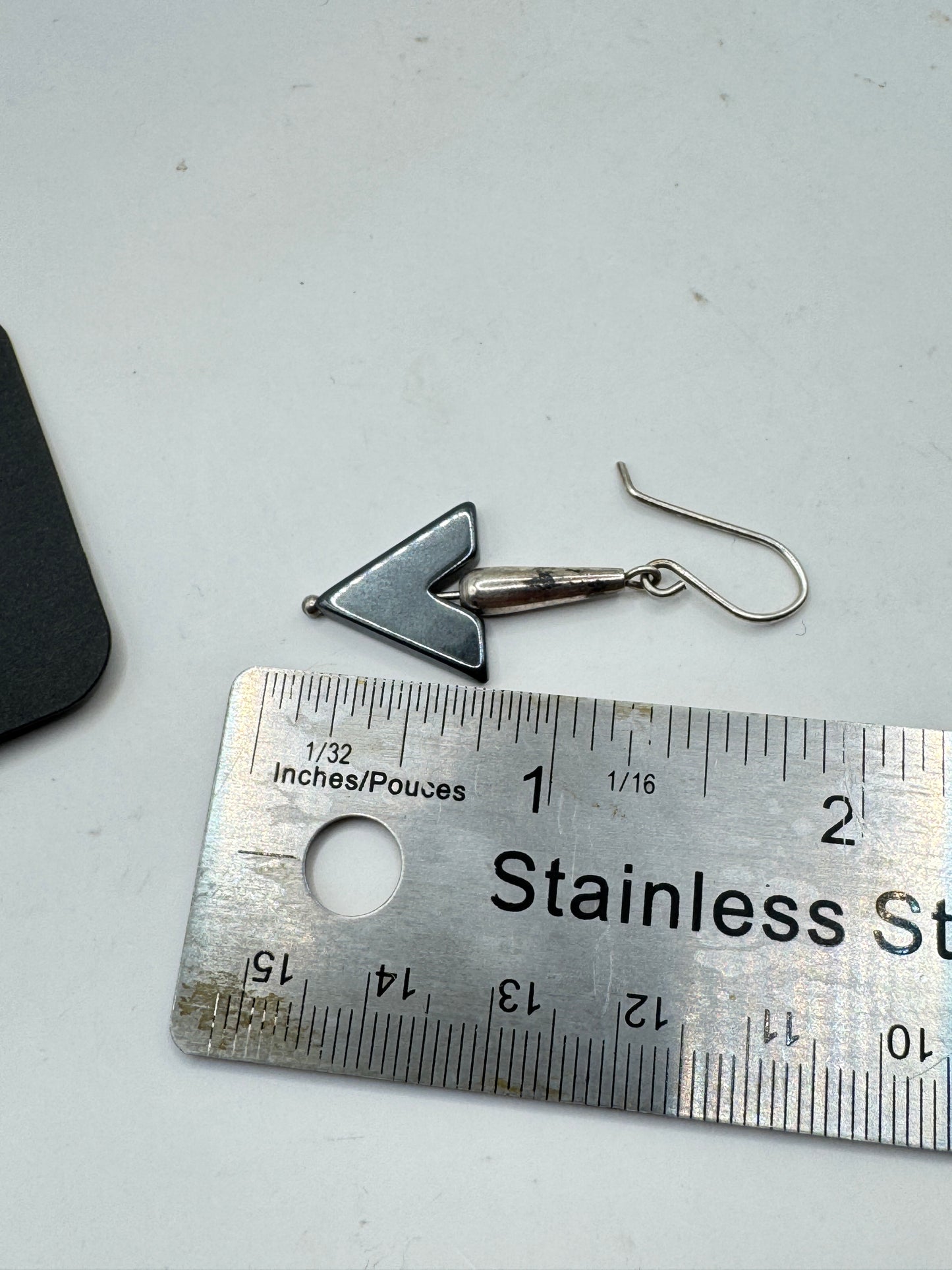 Vintage Handmade Sterling Silver Hematite Earrings – Geometric Arrow Drop Design