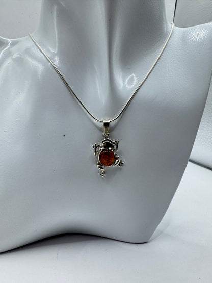 Silver 925 Amber Frog Pendant Necklace 17”