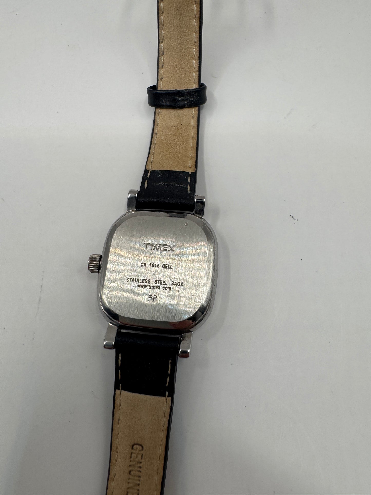 Vintage Timex Indiglo Watch – Classic Silver Case, Black Leather Strap