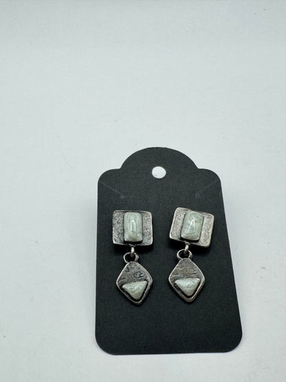 Vintage Minimalist Silver Tone Dangle Earrings – Geometric Abstract Retro Earrings