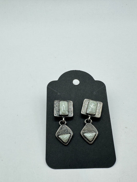 Vintage Minimalist Silver Tone Dangle Earrings – Geometric Abstract Retro Earrings