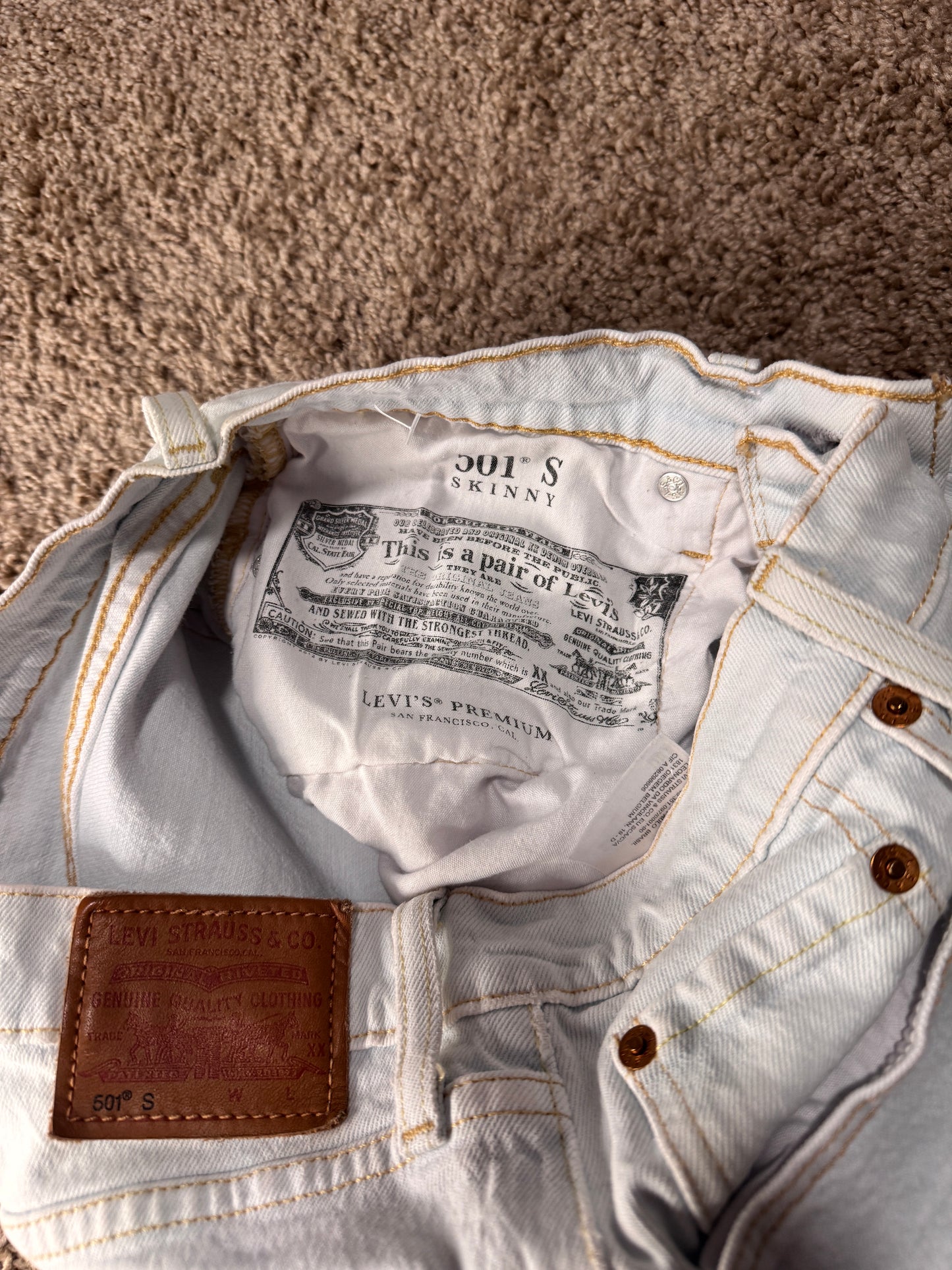 Levi’s 501 Skinny Women’s Jeans – W27 L28, White Denim, Raw Hem