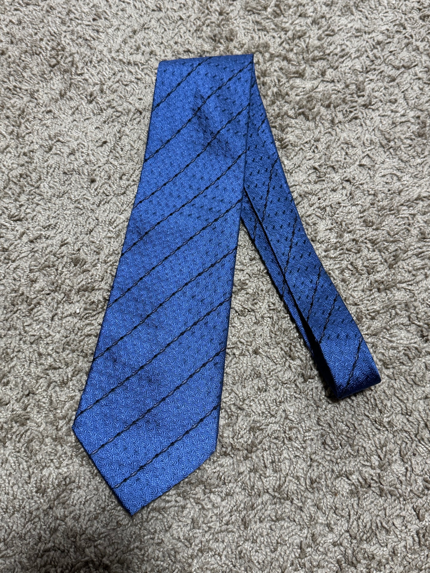 Vintage Valentino Cravatte 100% Silk Blue Geometric Striped Tie Made in Italy 55” x 4”