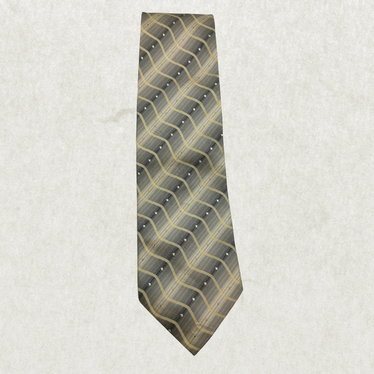 Vintage Hugo Boss Silk Tie – 100% Silk, Grey & Gold Wave Pattern