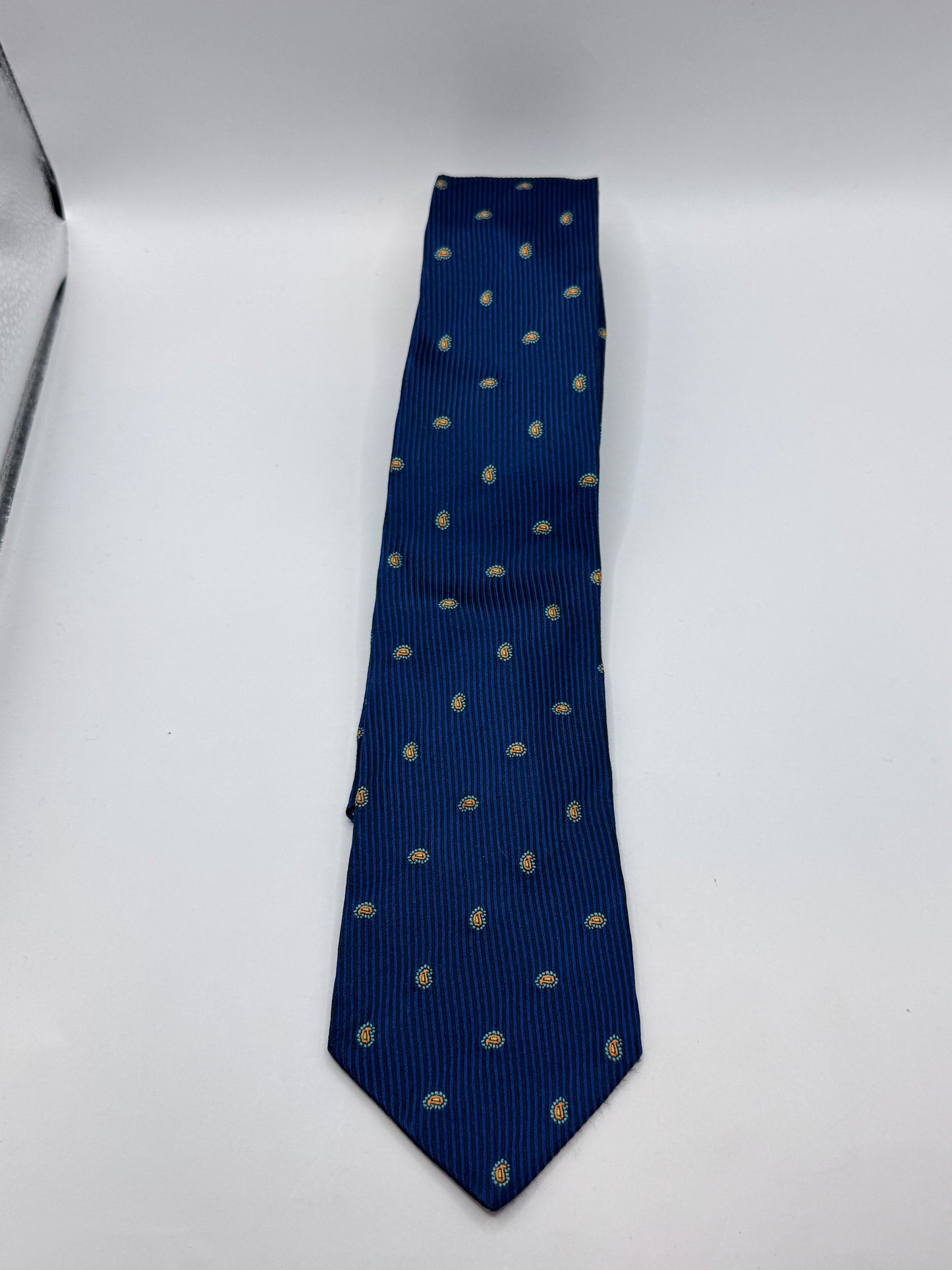 Vintage BOSS by Hugo Boss 100% Silk Tie, 55” x 3” – Excellent Condition