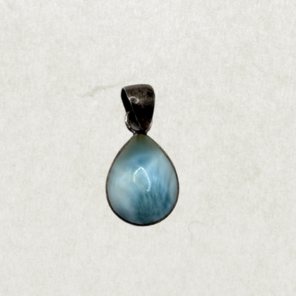 Vintage Sterling Silver Larimar Gemstone Pendant – Excellent Condition