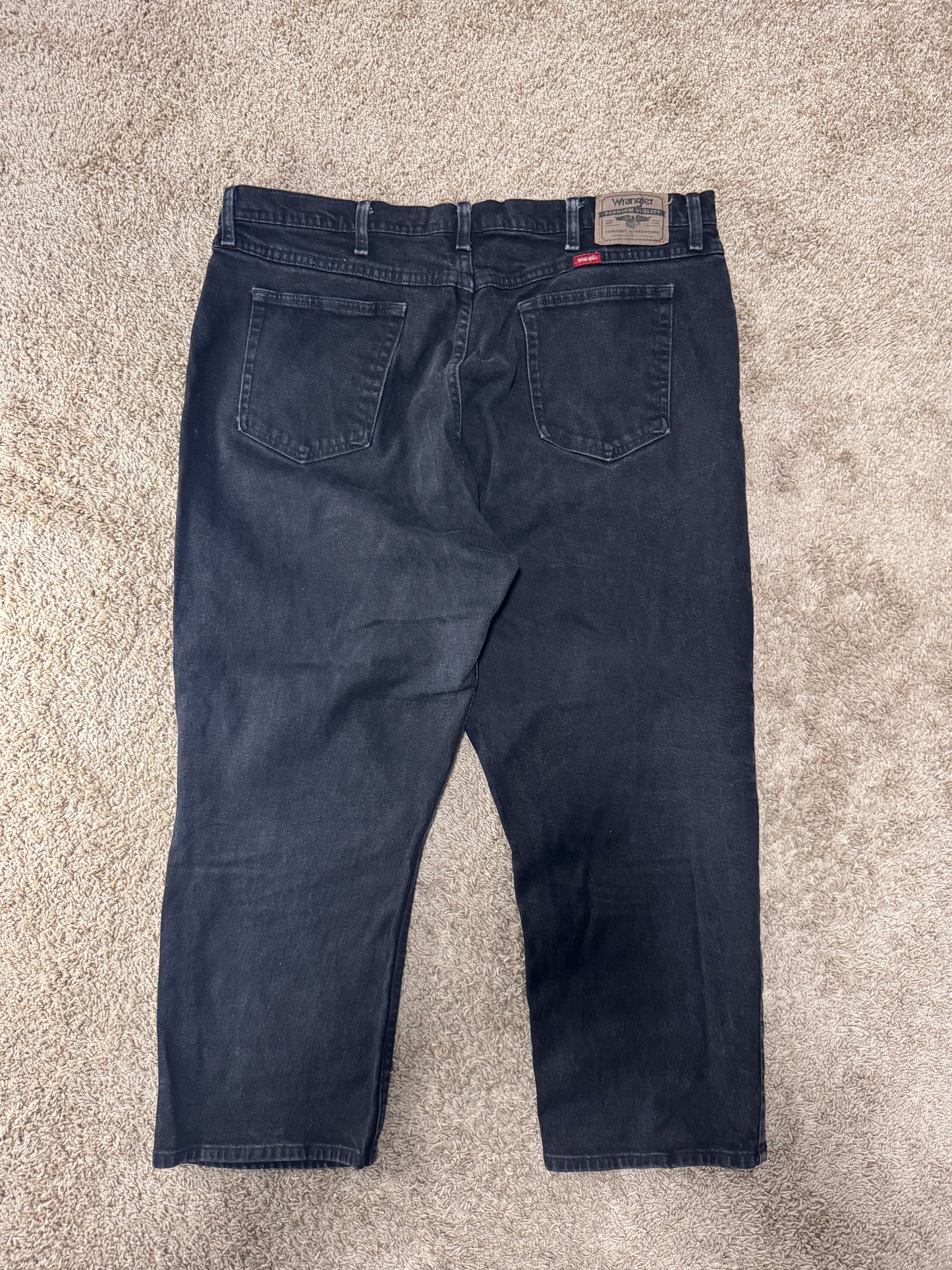 Vintage Wrangler Women’s Jeans – W40 L32, Dark Wash Denim, Classic Straight Leg