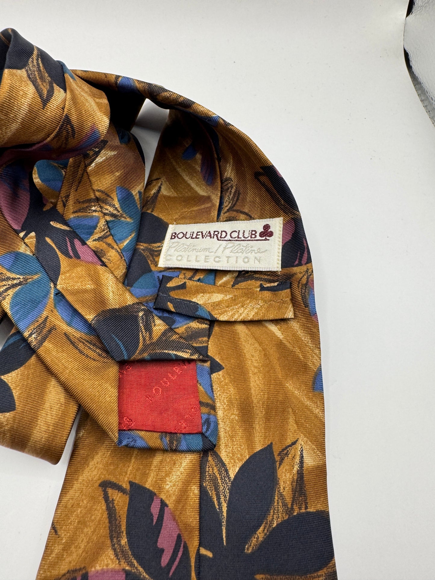 Vintage Boulevard Club Platinum Collection Silk Tie – Bold Floral, 56” x 4”