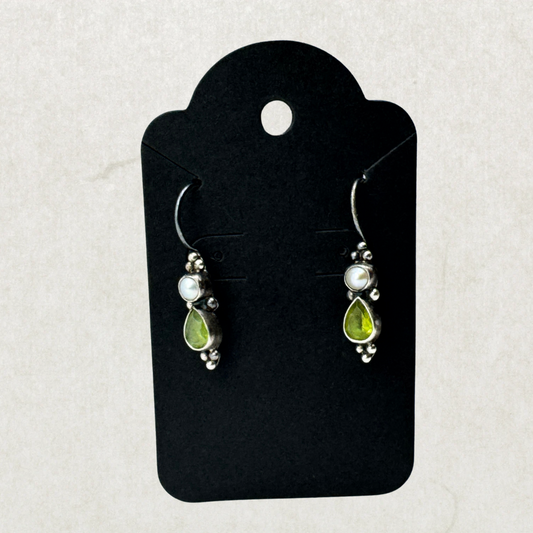 Vintage Sterling Silver Peridot & Pearl Drop Earrings – Artisan Gemstone Dangles