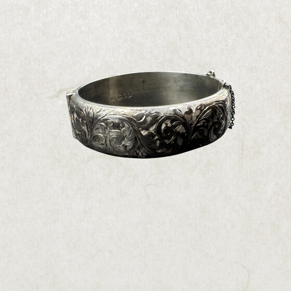 Antique Smith & Ewen Sterling Silver Bangle – Edinburgh 1909, Hand Engraved, Dated 1916