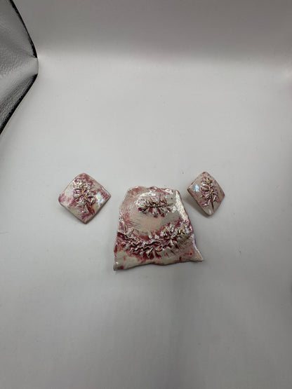 Vintage Large Artisan Porcelain Set – Clip Earrings & Brooch, Excellent Condition