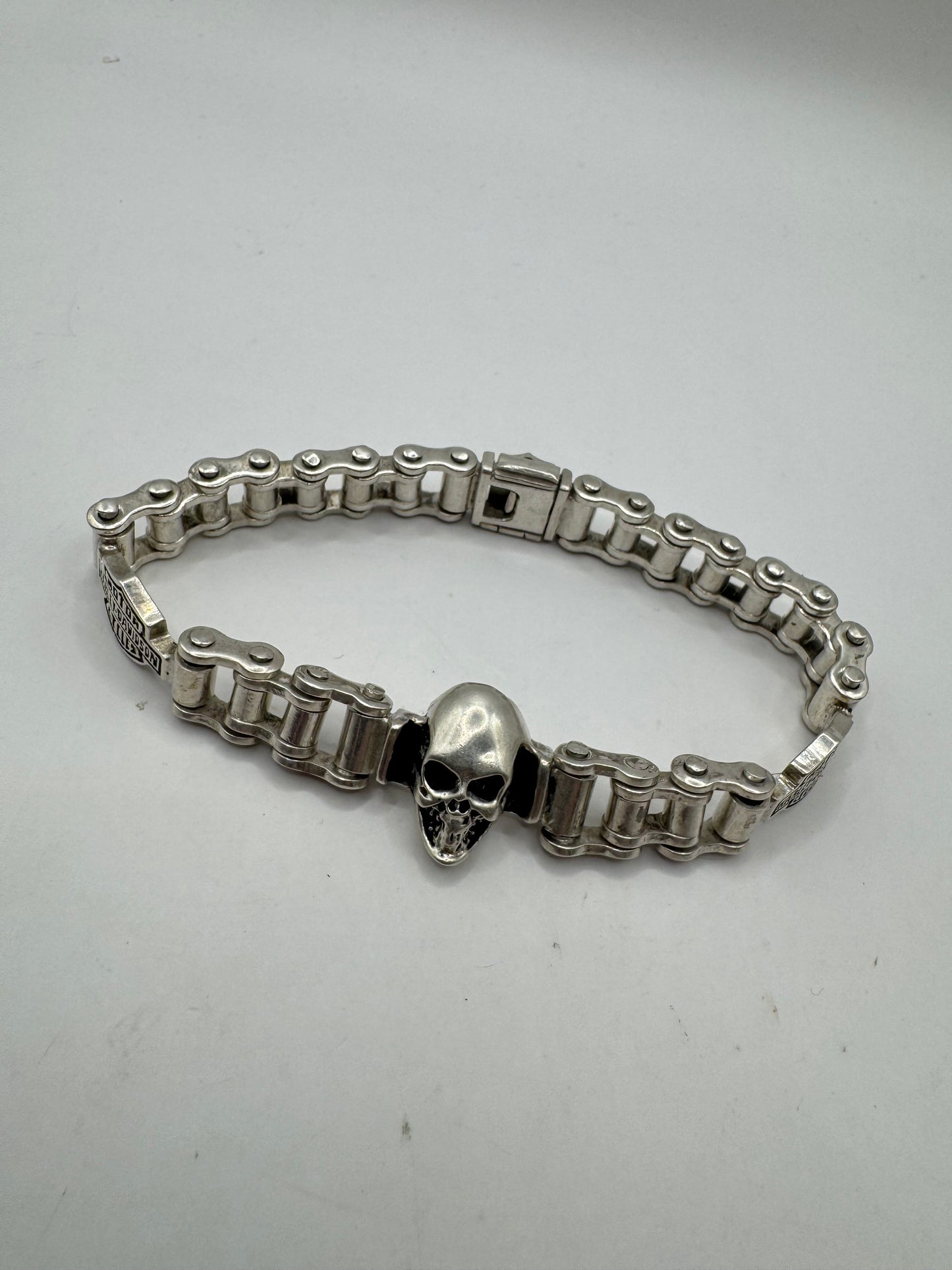 Sterling Silver Harley Davidson Skull Bracelet – 9” Heavyweight Chain, 73g