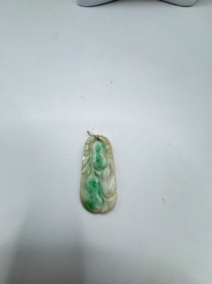 19th Century Chinese Jade Botanical Pendant with 22K Gold Loop – Excellent Condition